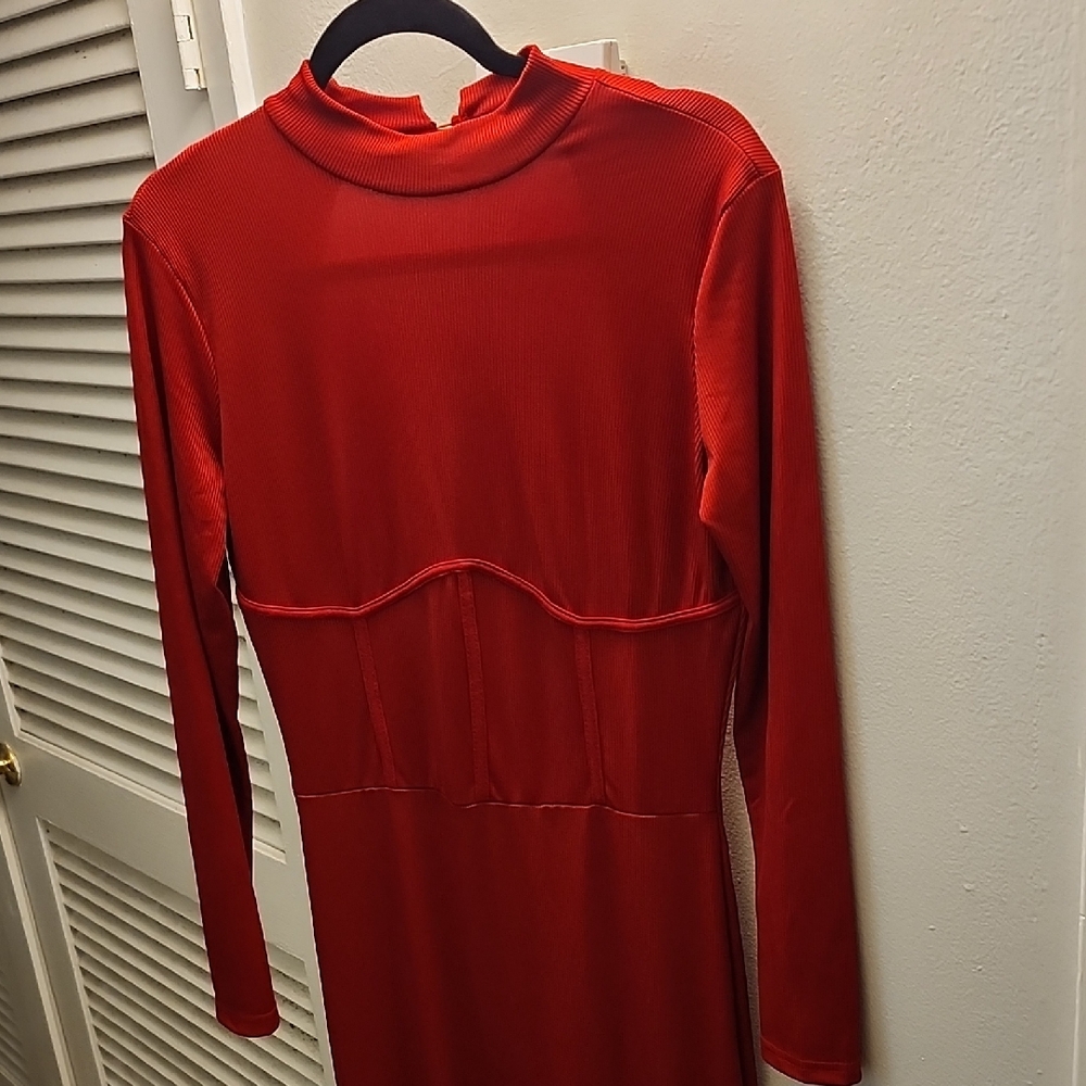 Never Worn Elegant Red Long Sleeve Jumper.